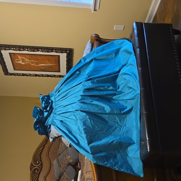 Blue Formal  Vintage.  Sz 8/10 - Picture 4 of 4